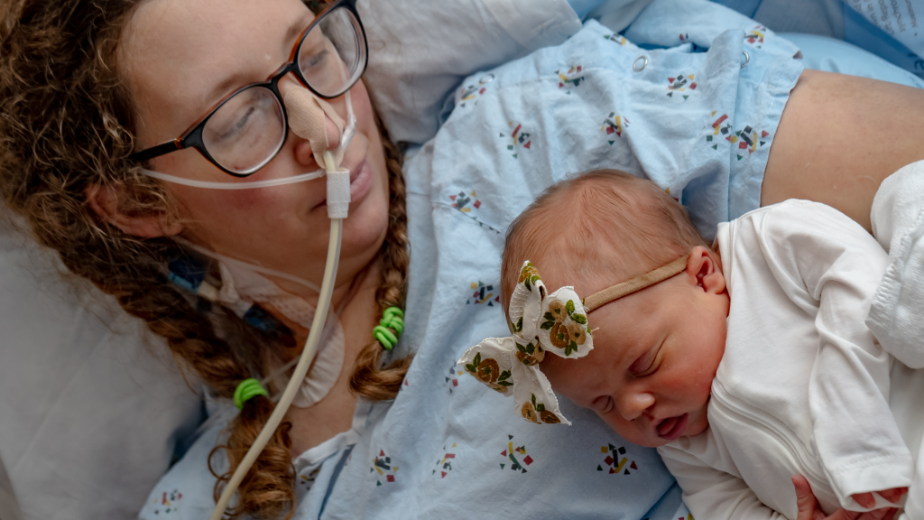 Suspected amniotic fluid embolism leads to maternal cardiac arrest and rapid ECMO response at Mayo Clinic (VIDEO)