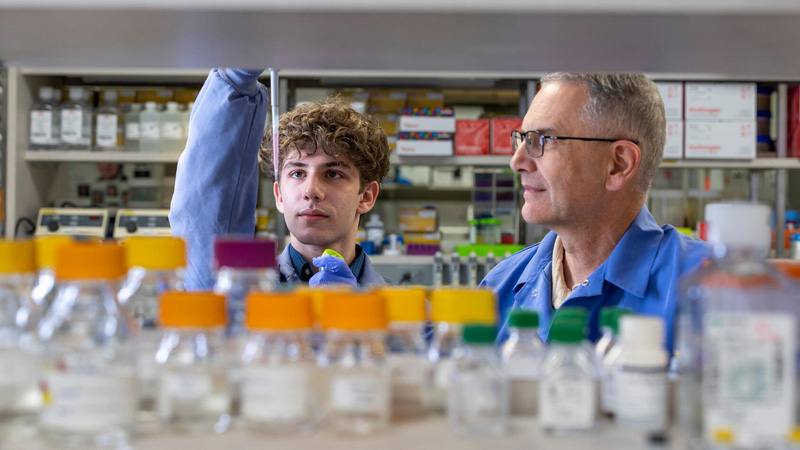 AI-powered cancer research: Student develops virtual cell